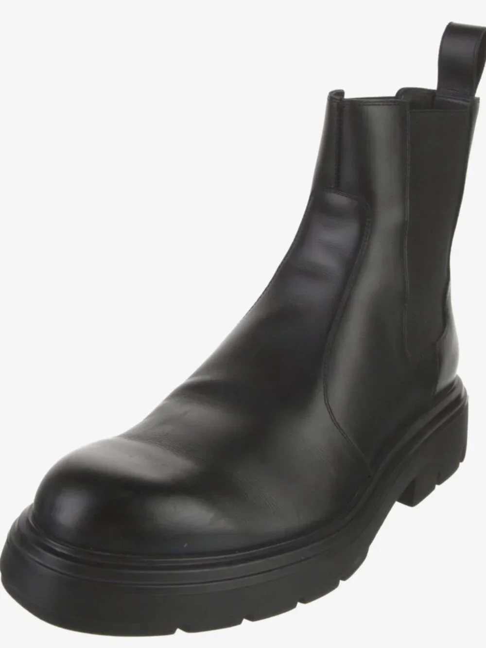 Salvatore Ferragamo details heel